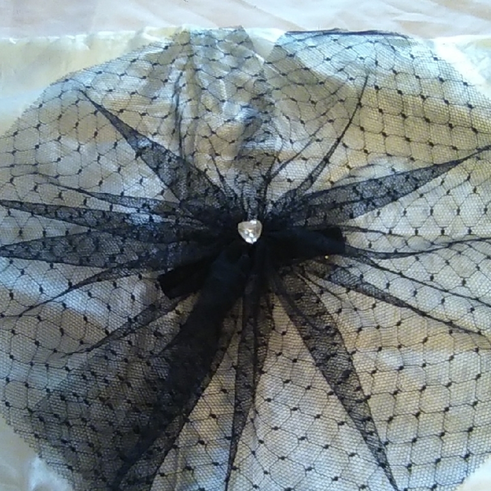 LF Black Fascinator Hat with Rhinestone Embellishment